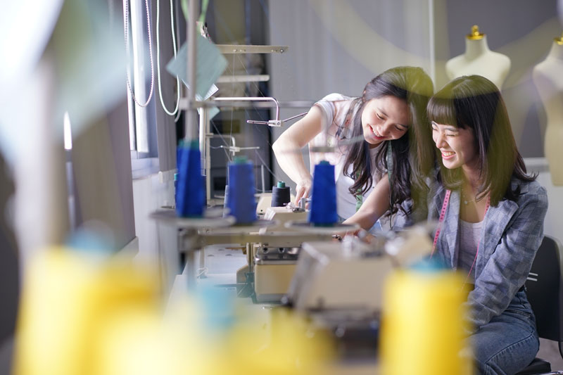 Desain Pakaian Anak: Menyatukan Kreativitas dan Kenyamanan