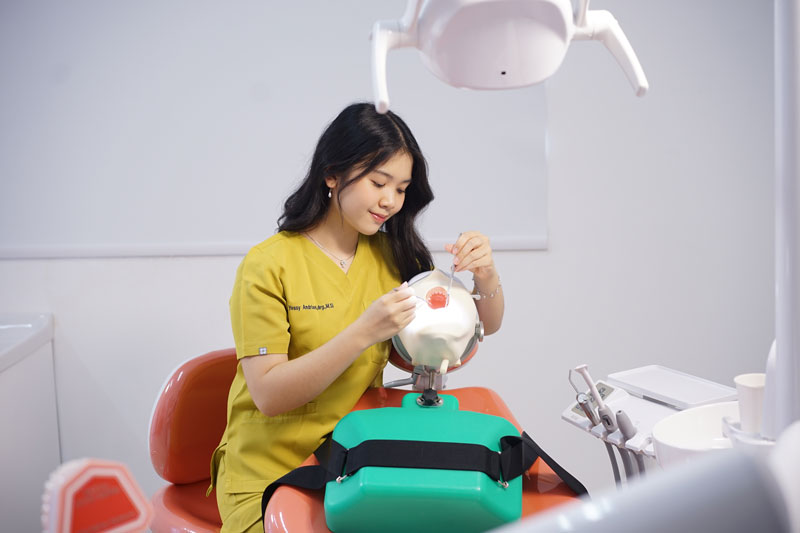 Praktik Klinik Dokter Gigi