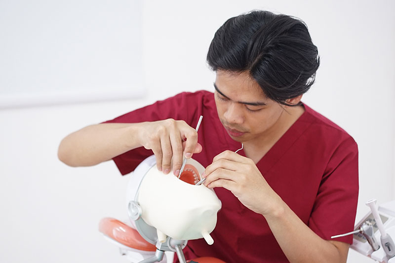 Cara Mengatasi Gigi Sensitif Kronis